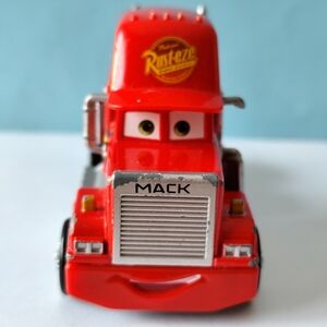 3/$20💗Disney Pixar Cars Lightning McQueen Mack Truck Cab 1:55 Diecast Toys Car